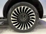 Фото 16 - Lincoln Navigator