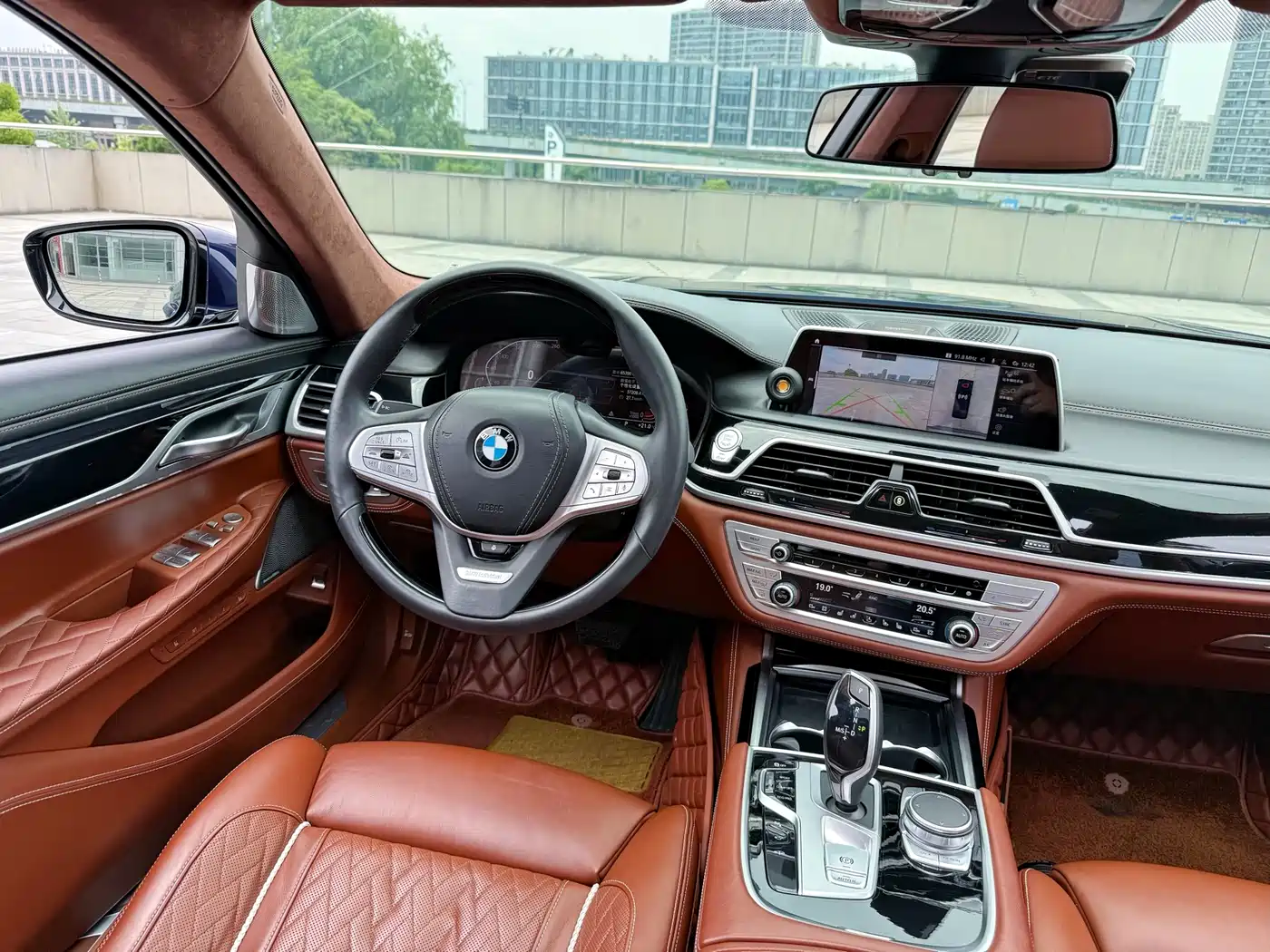 BMW 7 Series 2019 Facelift 740Li xDrive Executive Luxury Package фото 12