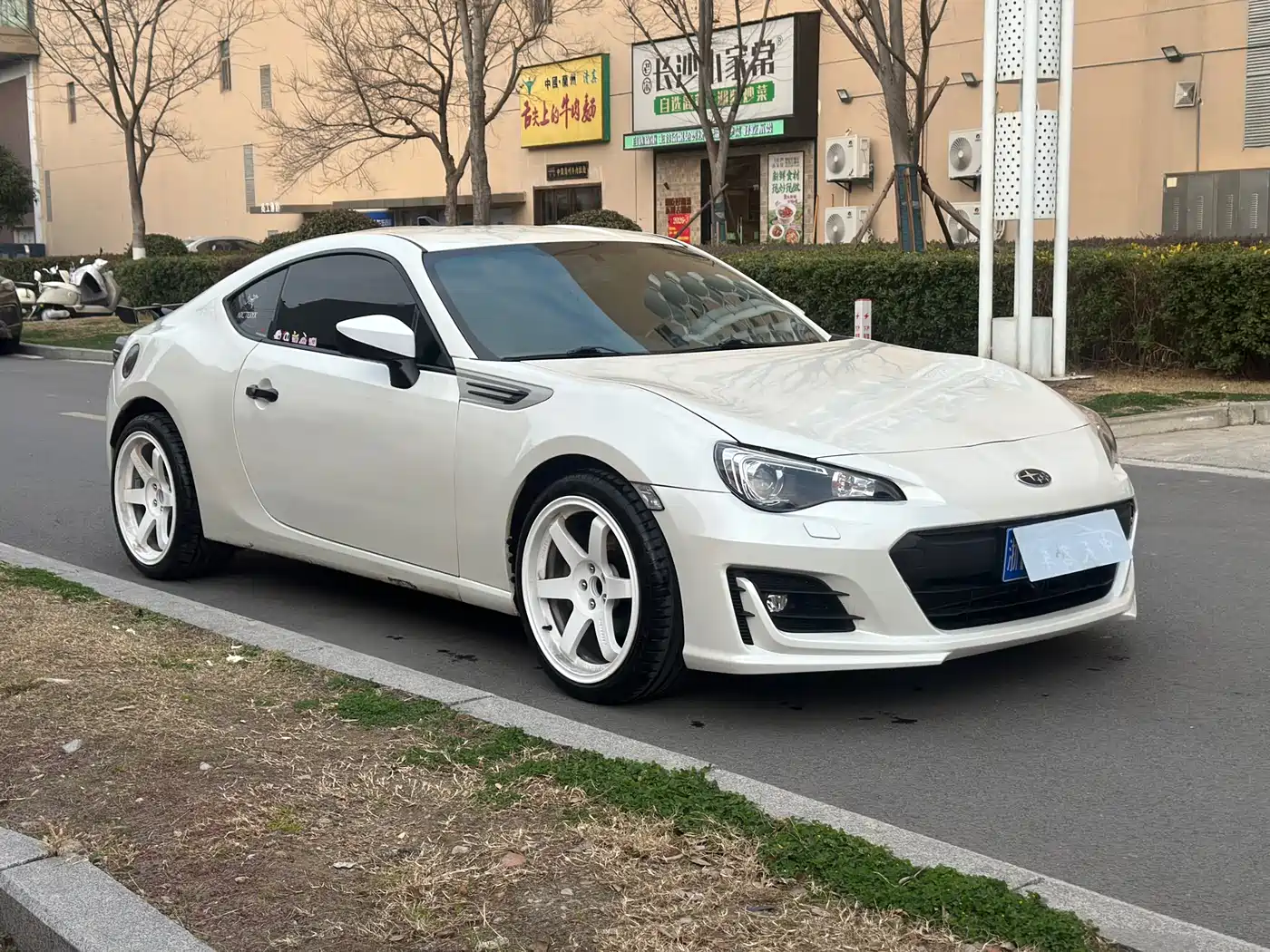 Subaru BRZ 2020 2.0L Manual type-RS фото 3