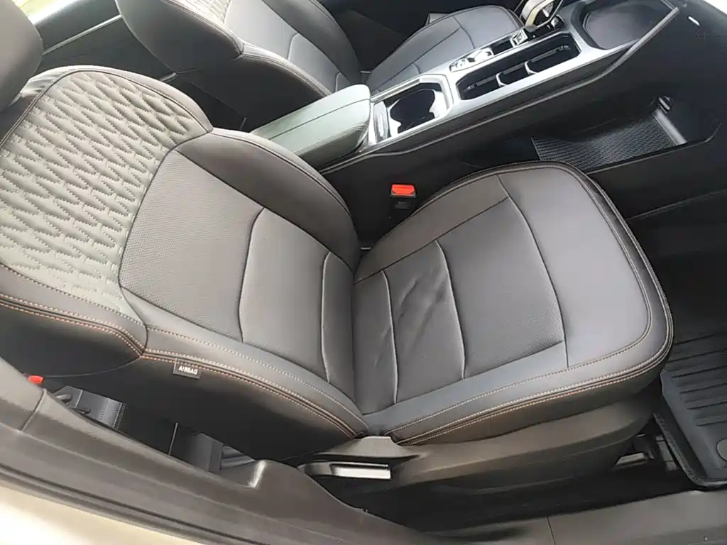 Geely Haoyue L 2025 2024 Model 2.0T DCT Premium