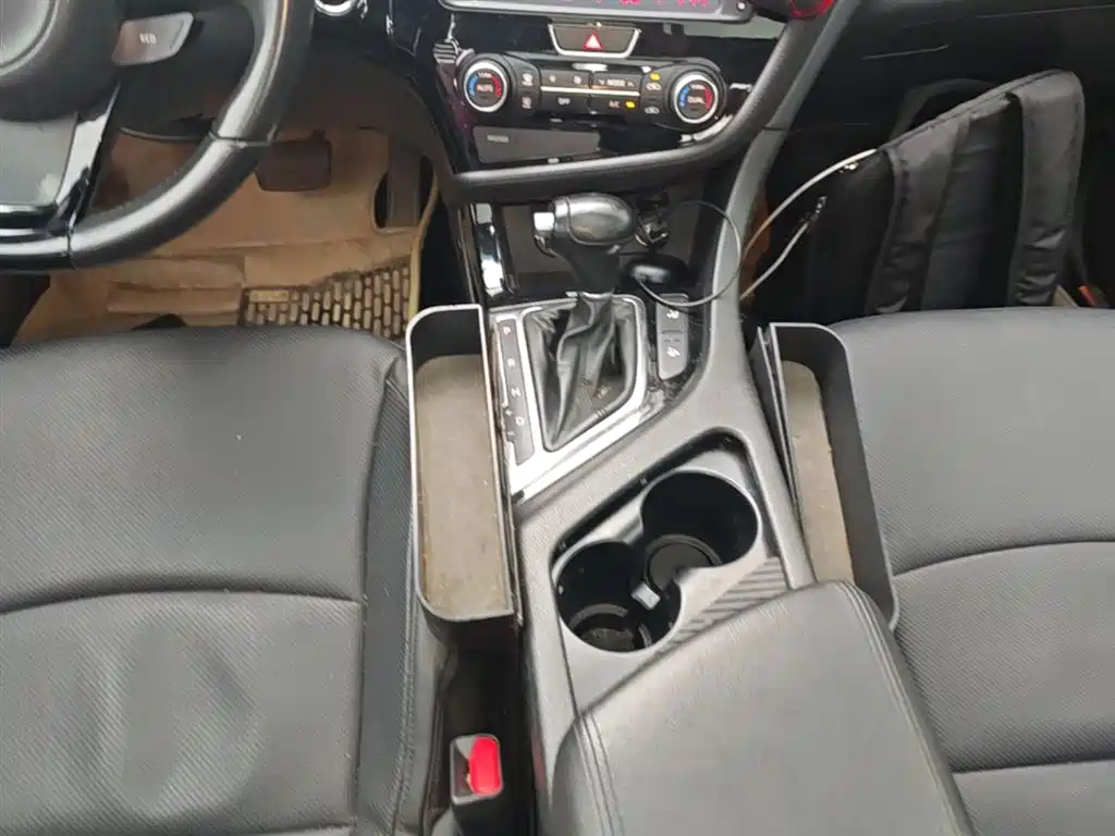 Kia K5 2015 2.0L Automatic Special фото 14