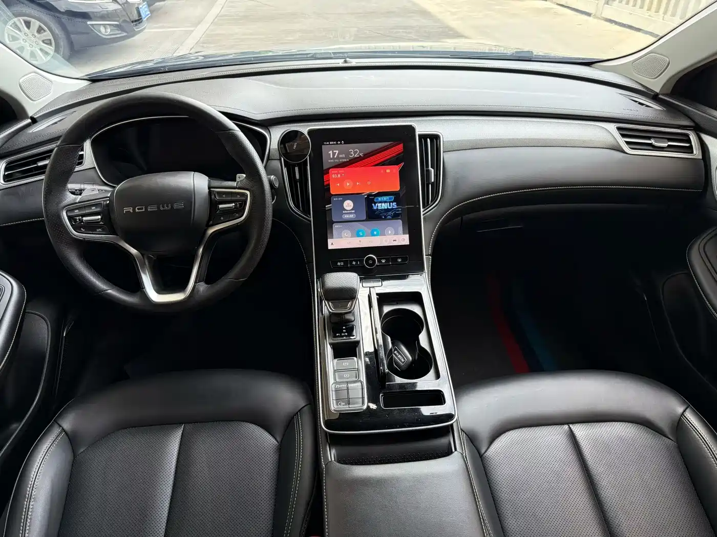 Roewe i6 MAX 2021 2020 300TGI Automatic Cool Sky Intelligent Drive Supreme Edition