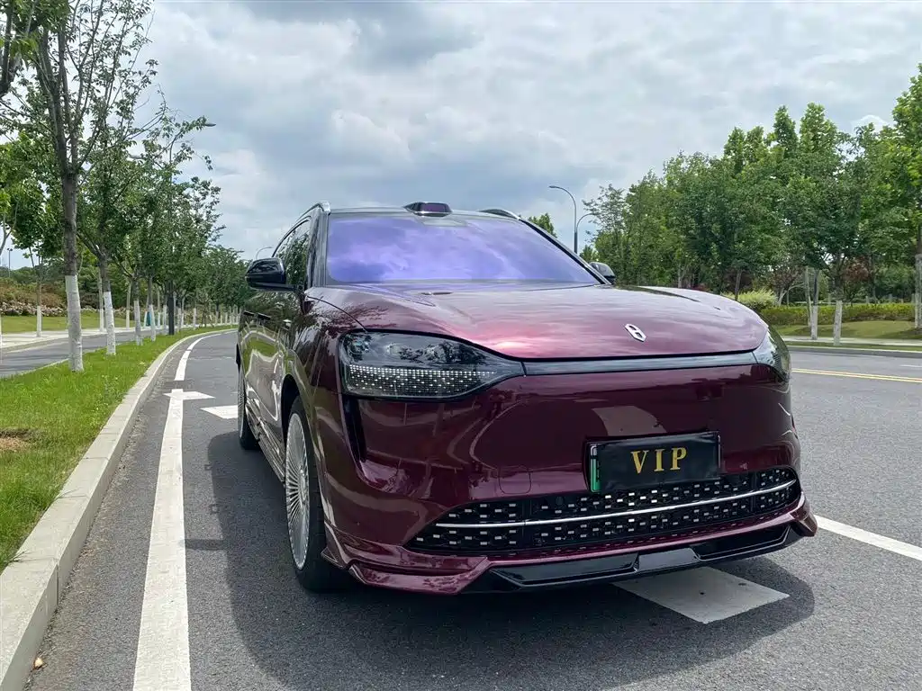 AITO Wenjie AITO M9 2024 Extended Range Ultra 42kWh 6-Seater фото 3