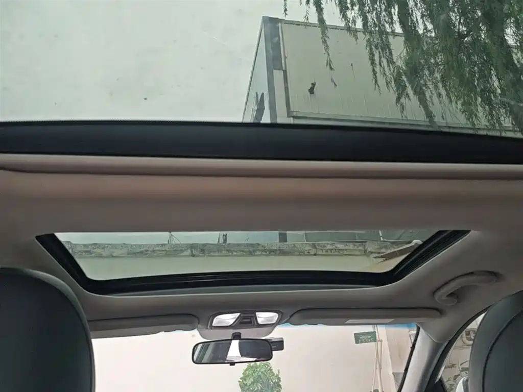Kia K5 2015 2.0L Automatic Special фото 18