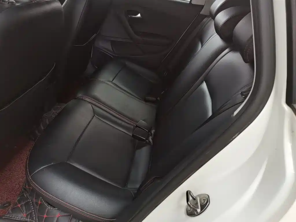 Volkswagen Polo 2018 1.5L Auto Comfort фото 17