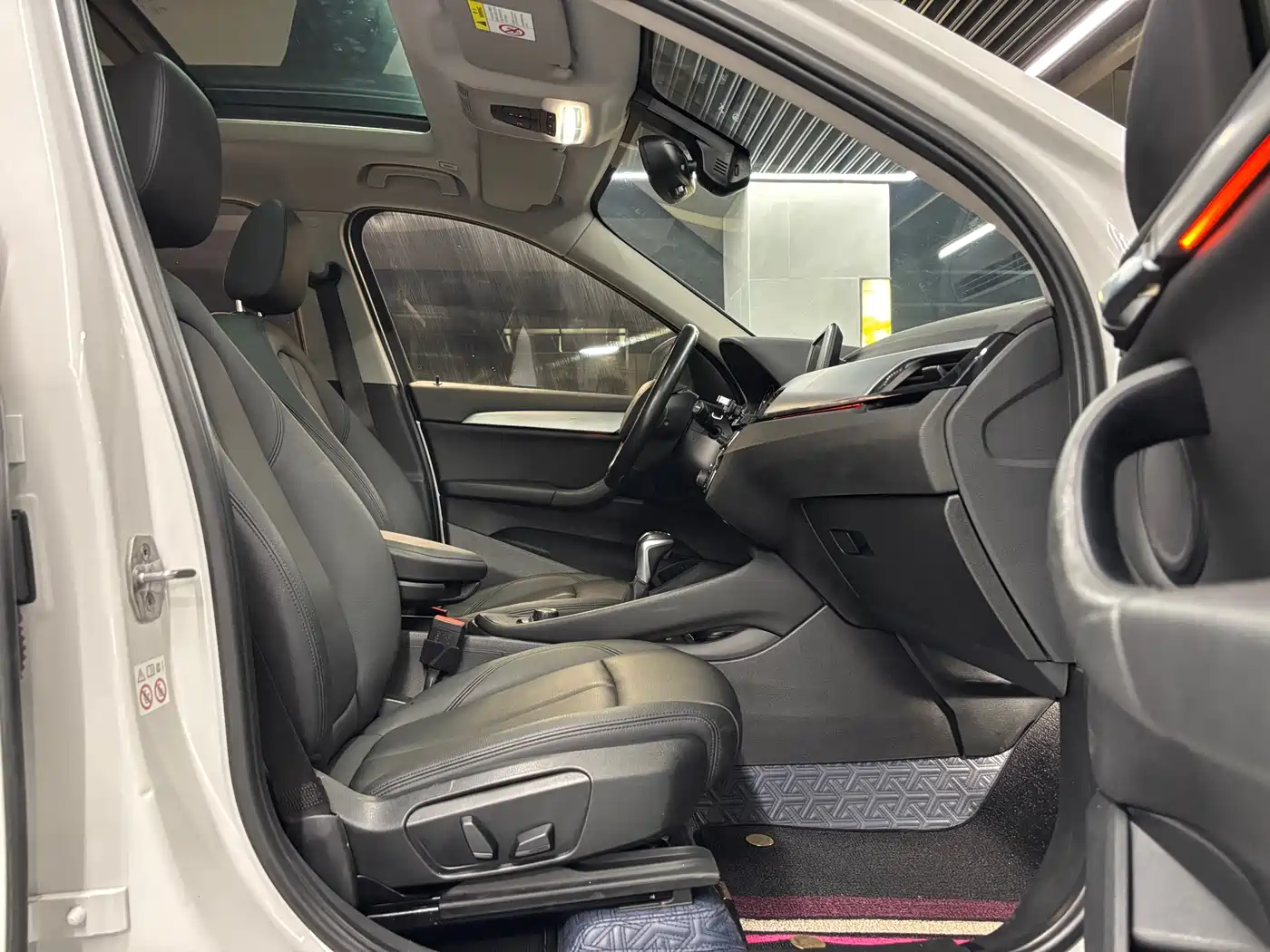 BMW X1 2019 sDrive20Li Leading Model фото 18
