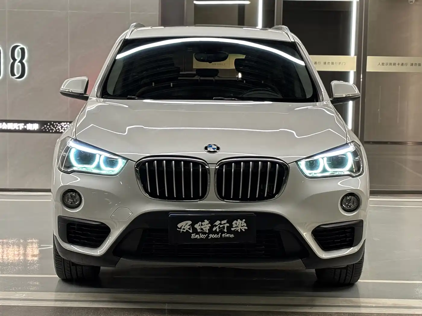 BMW X1 2019 sDrive20Li Leading Model фото 2