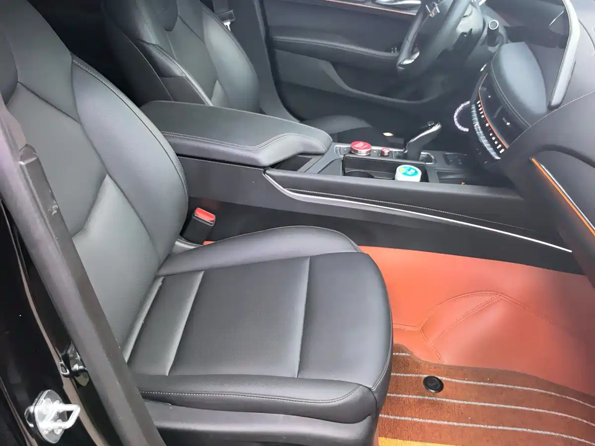 Cadillac CT5 2025 2025 Model 28T Urban Sport Edition