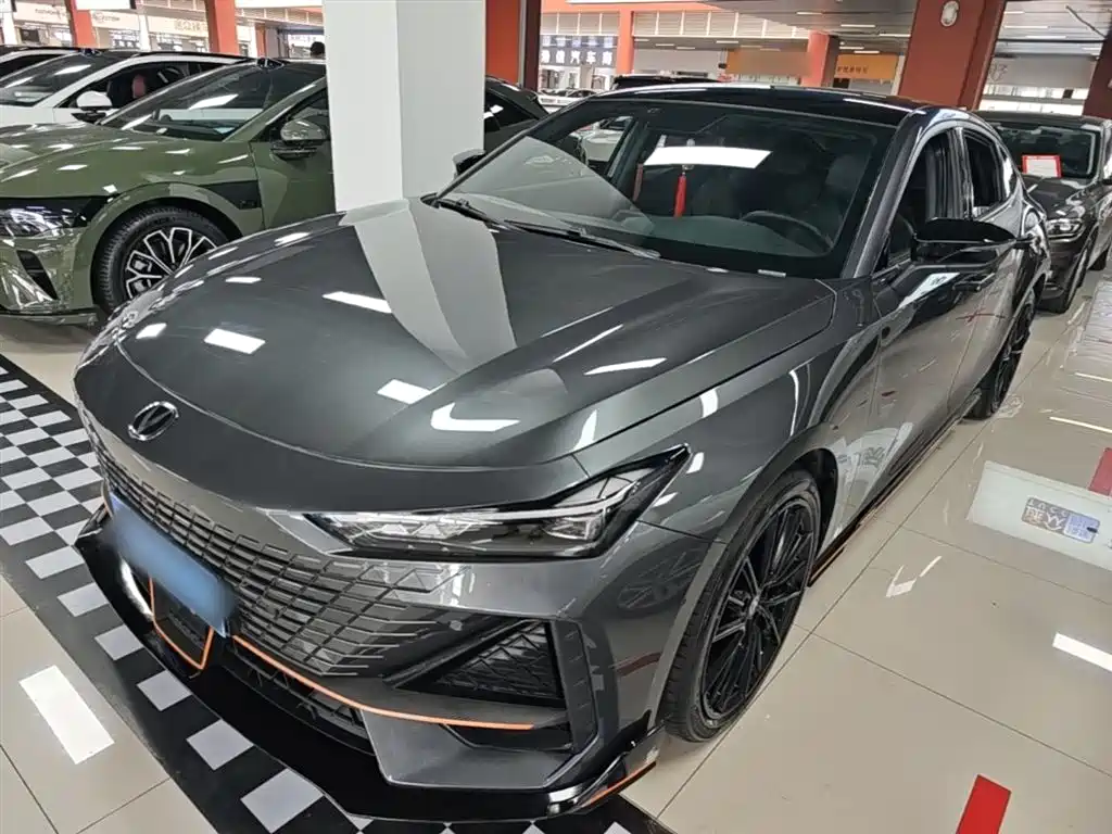 CHANGAN UNI-V