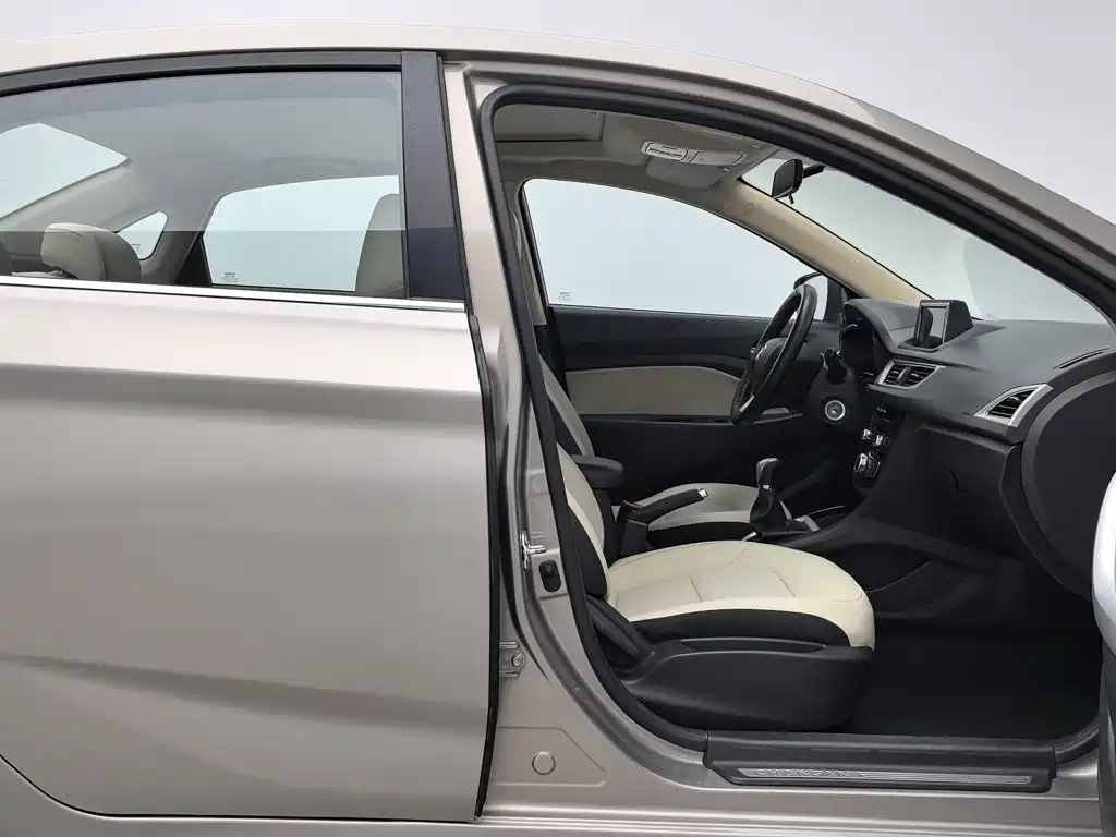 Changan Yuexiang V7 2016 2016 1.6L Manual Joy Version China V