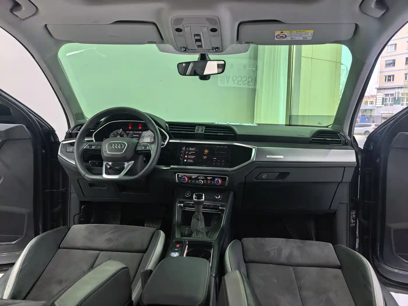 Audi Q3 2023 35 TFSI Fashion Dynamic (1.4T) фото 14