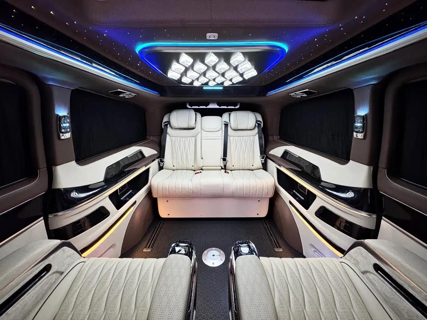 Mercedes-Benz V-Class 2024 V 300 L Long Wheelbase Luxury Edition фото 5