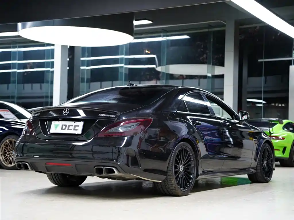 Mercedes-Benz CLS AMG 2015 AMG CLS 63 4MATIC фото 7