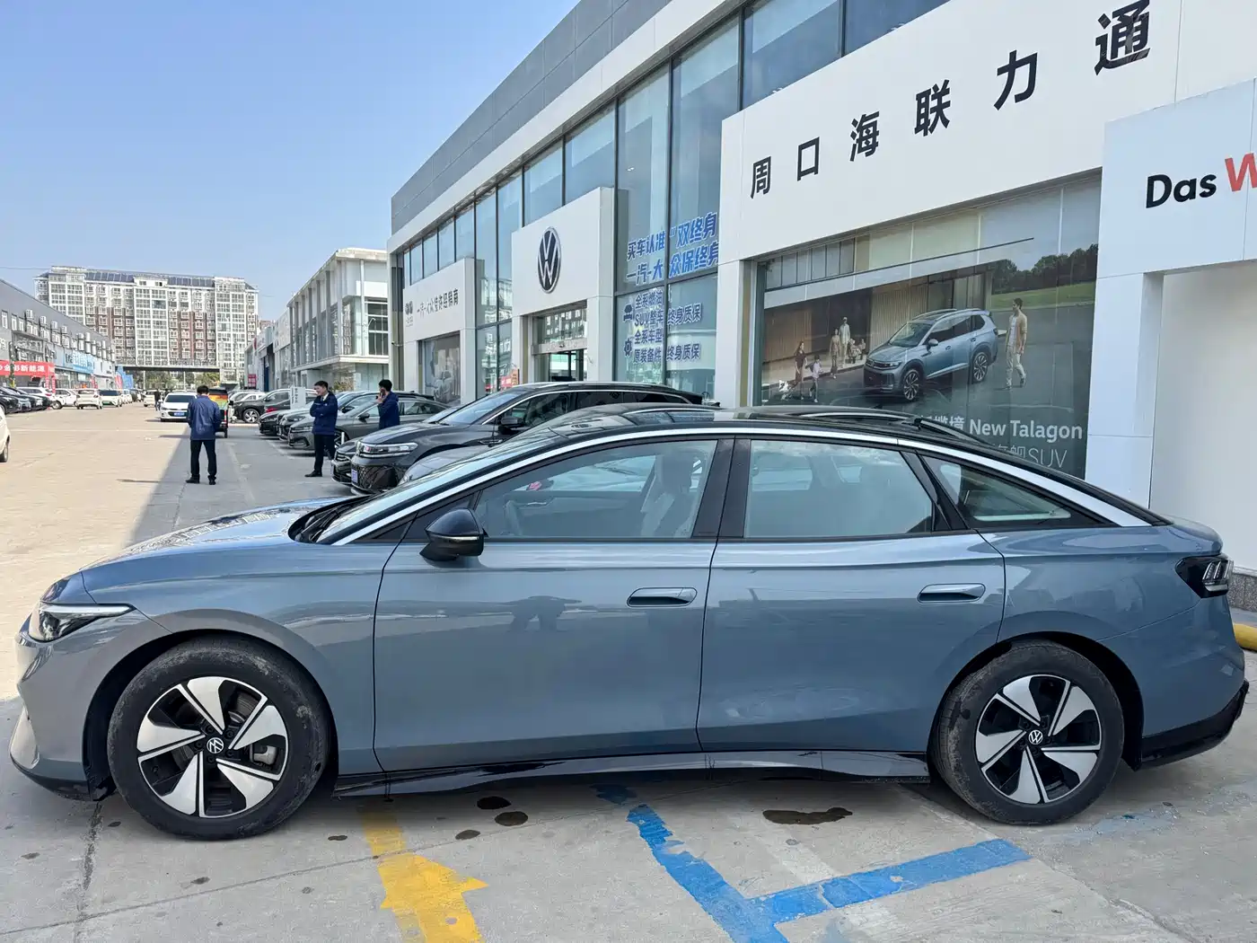 VOLKSWAGEN ID.7 VIZZION