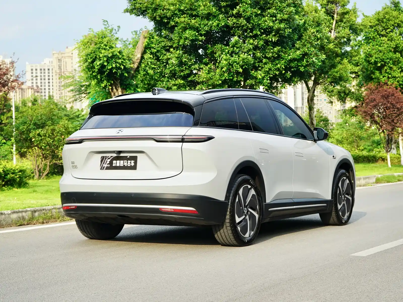 Фото 4 - NIO ES6