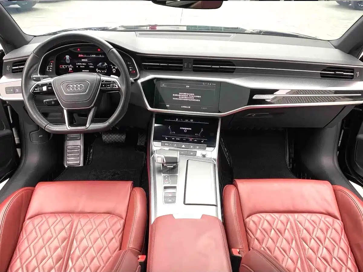 Photo 3 - Audi A7L