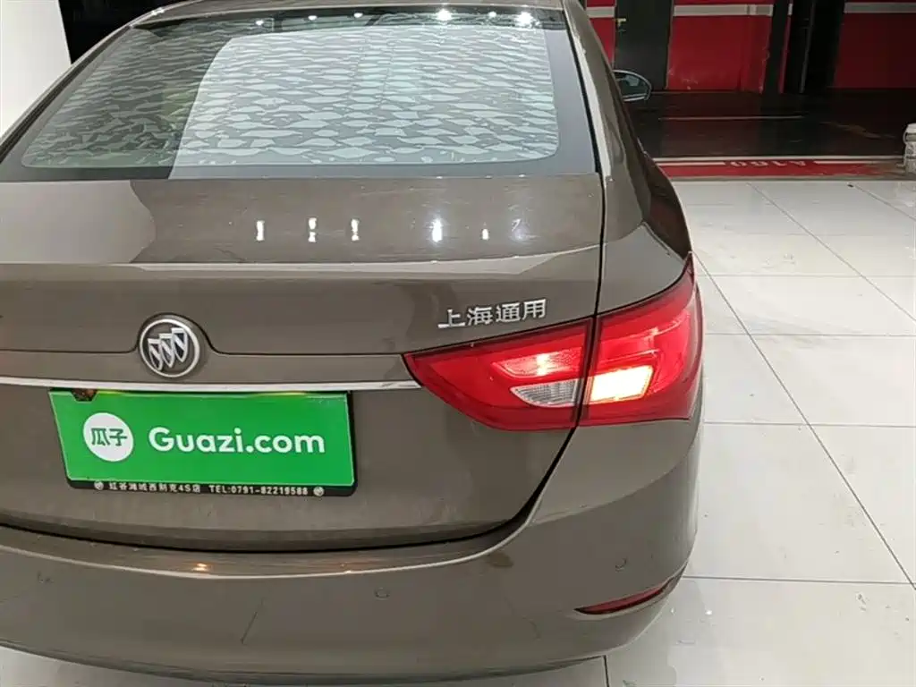 Buick Excelle 2015 18T Dual-Clutch Elite фото 8