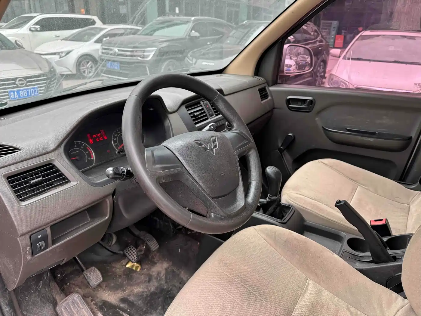 Wuling Motors Wuling Rongguang 2014 2014 1.2L S Base Model