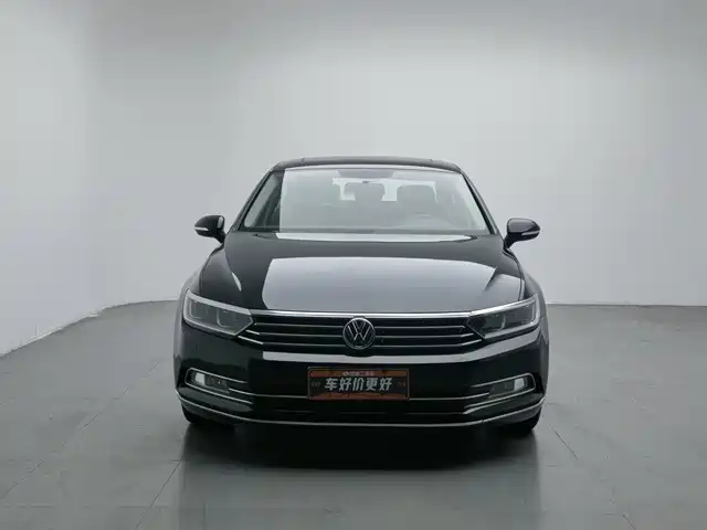 Volkswagen Magotan 2019 330TSI DSG Leading China V — фото 3