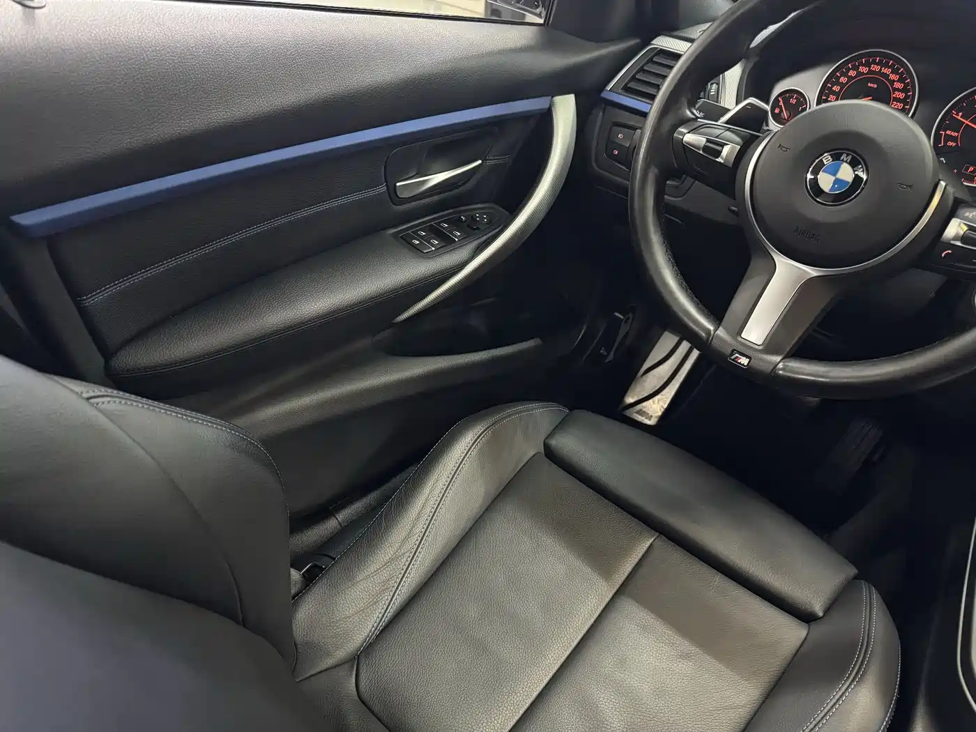 BMW 3 Series 2018 320i M Sport Package фото 11