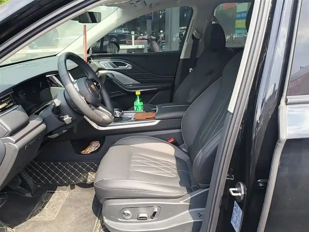 Hongqi HS7 PHEV 2024 2.0T PHEV 4WD Flagship Edition 6-seater фото 15