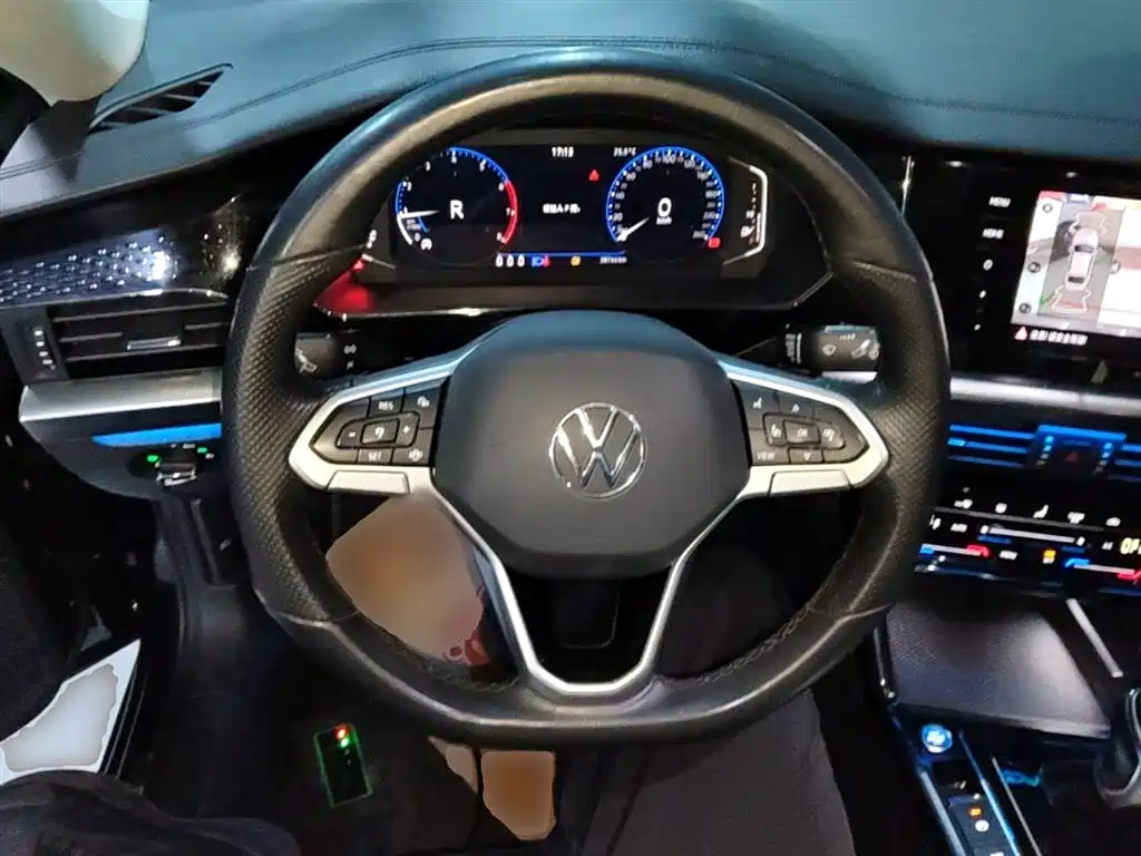 Volkswagen Passat 2022 330TSI Elite Edition фото 11
