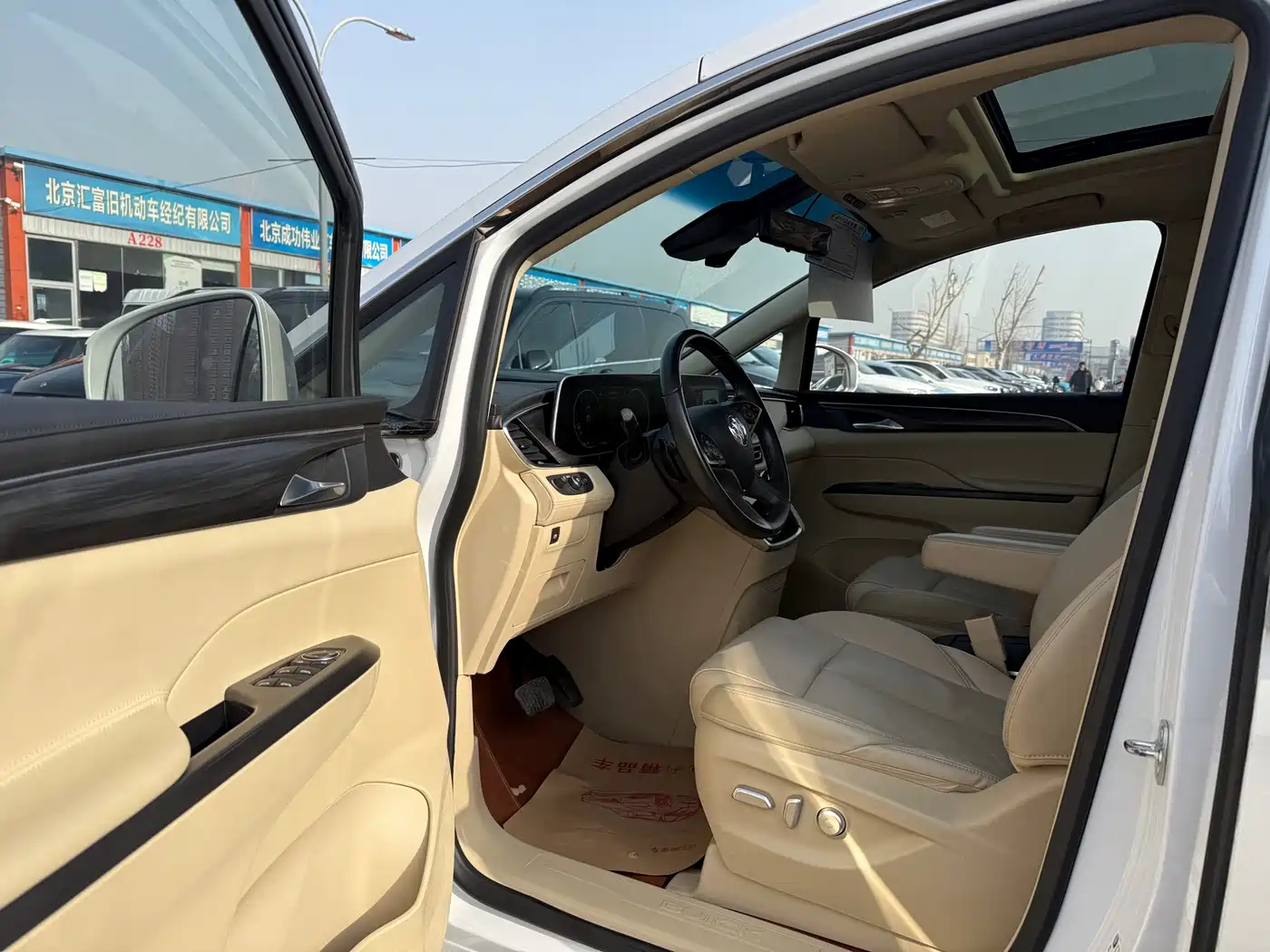 BUICK GL8