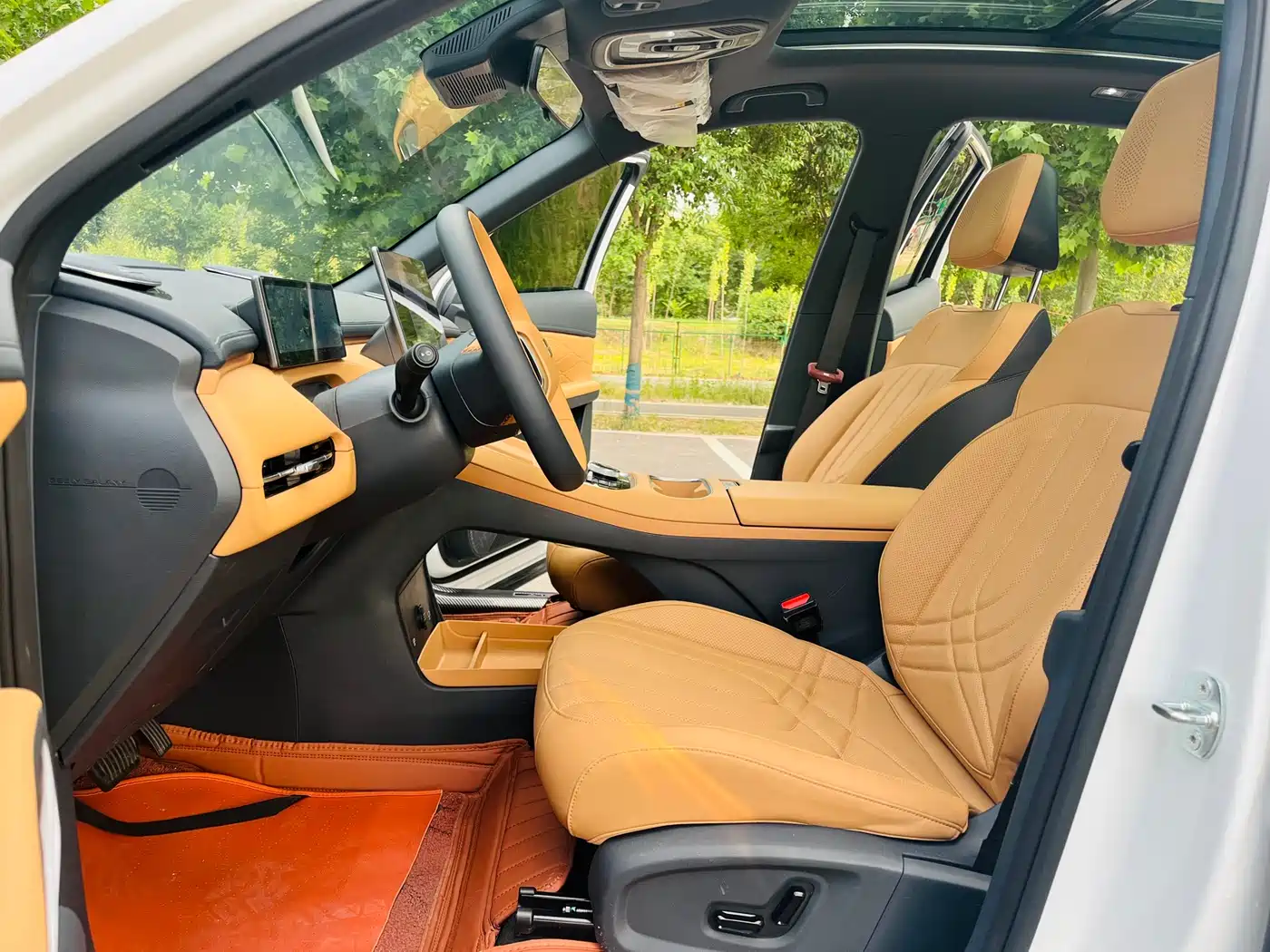 Geely Galaxy Galaxy Starship 7 EM-i 2025 120km Navigation Edition фото 4