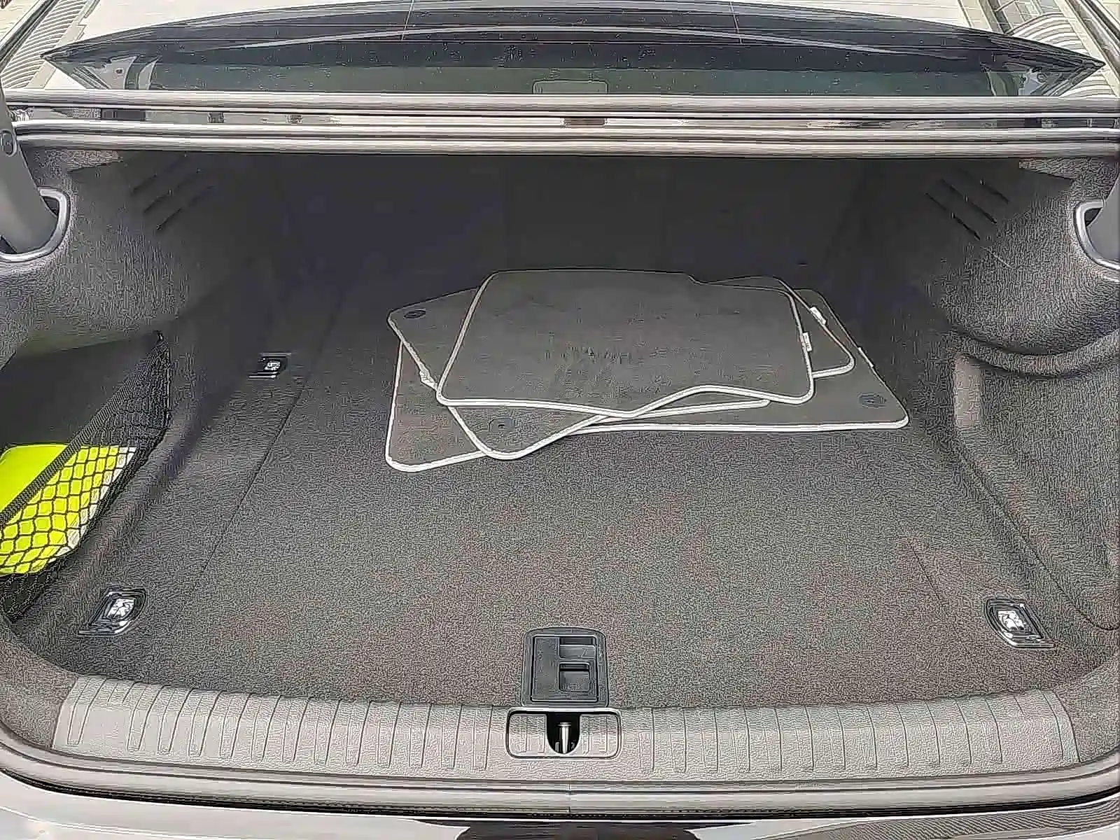 Фото 18 - Audi A7L