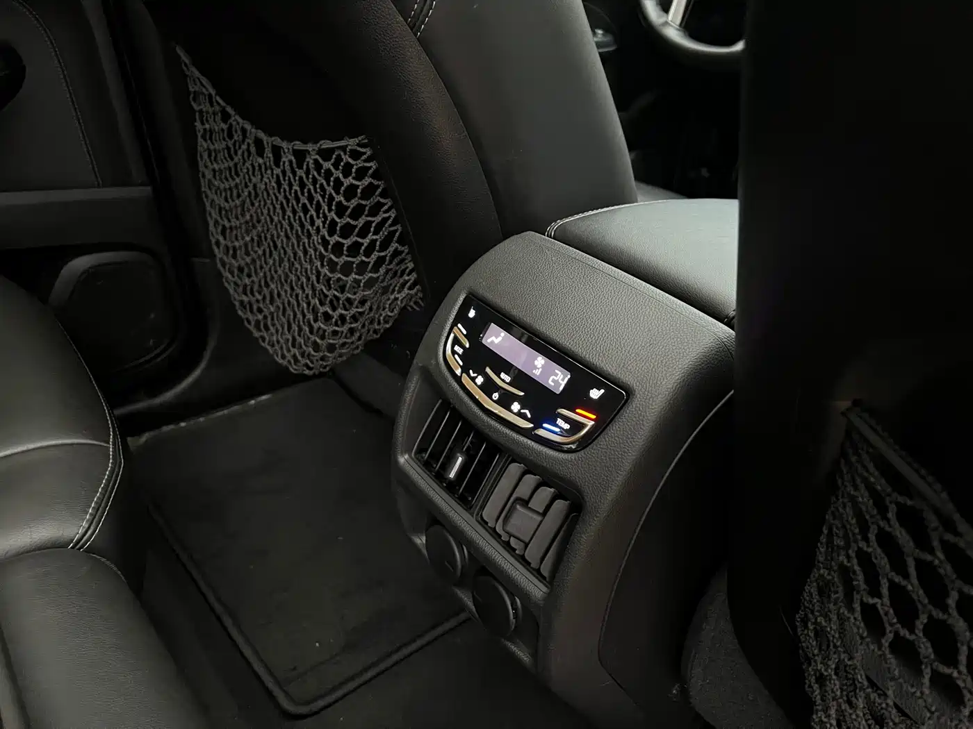 Cadillac SRX 2014 3.6L Flagship Model фото 12