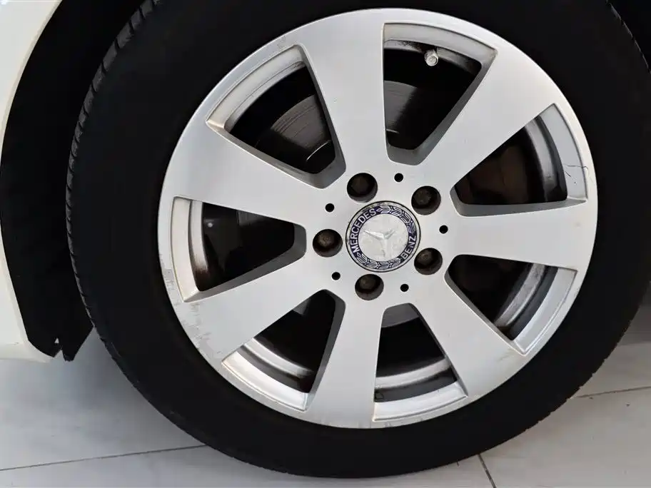 Mercedes-Benz C-Class 2011 C 180K Classic фото 29