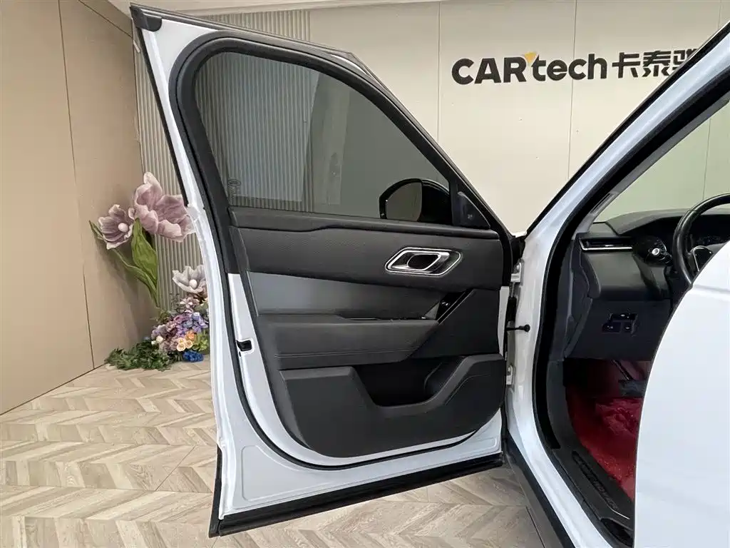 Land Rover Range Rover Velar 2019 250PS фото 15