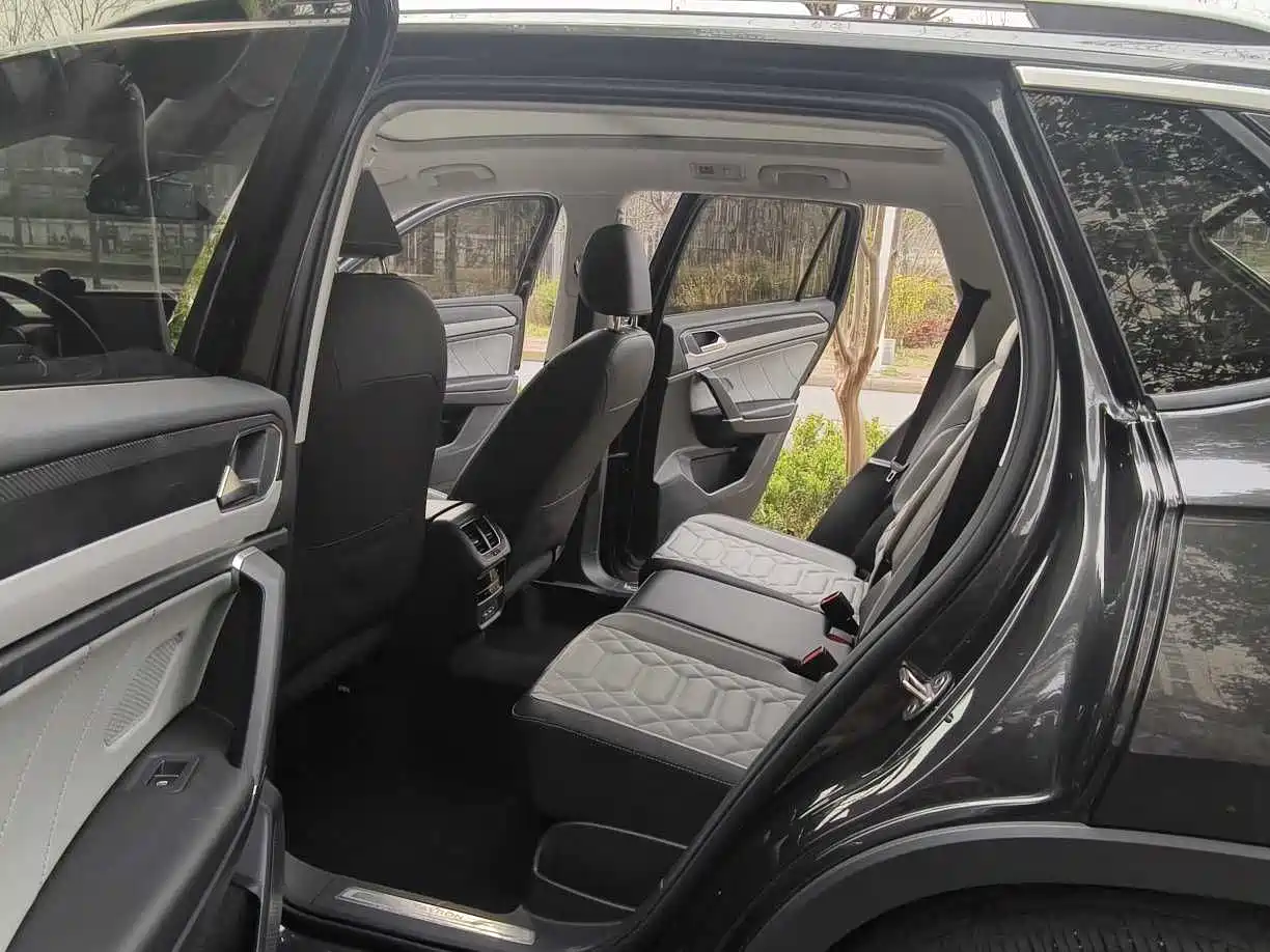 Volkswagen Tayron 2024 330TSI 2WD Luxury Plus Advanced фото 19