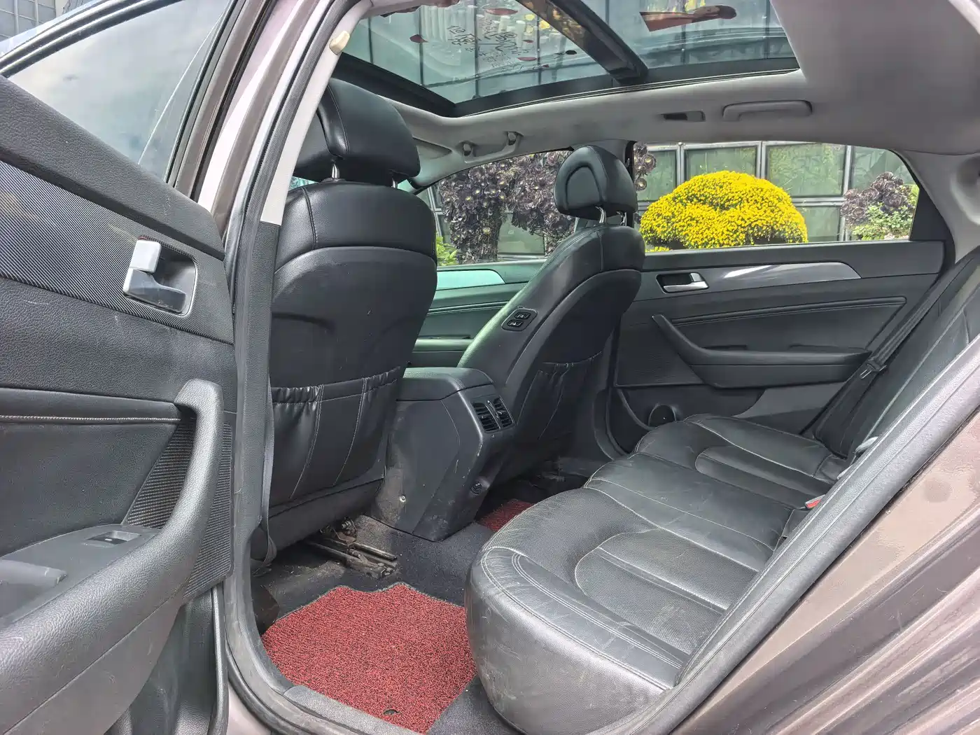 Фото 9 - Hyundai Sonata