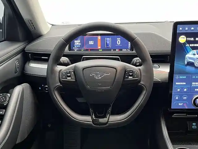 Ford Mustang Mach-E 2023 2021 Leap World RWD (Standard Range)
