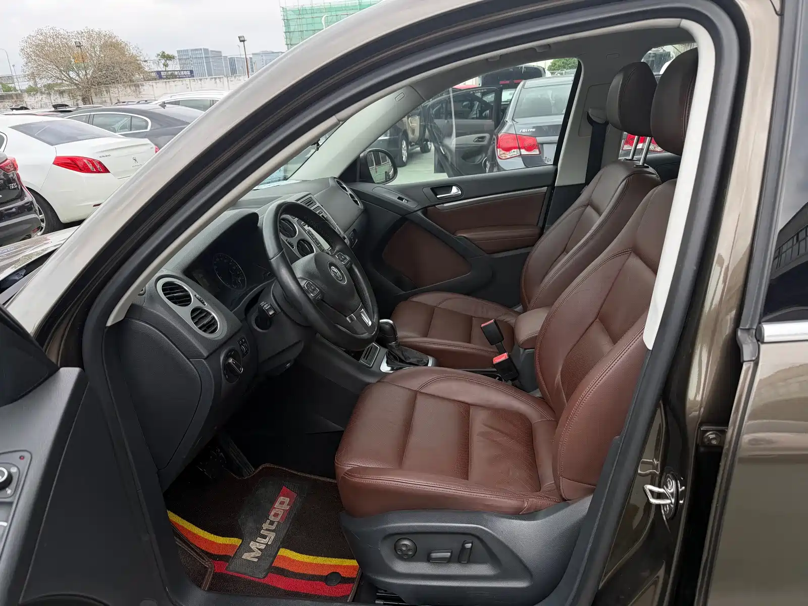 Фото 9 - Volkswagen Tiguan