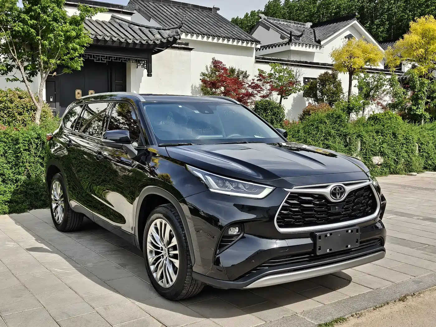 Toyota Highlander 2022 380T 4WD Luxury 7-Seater фото 3