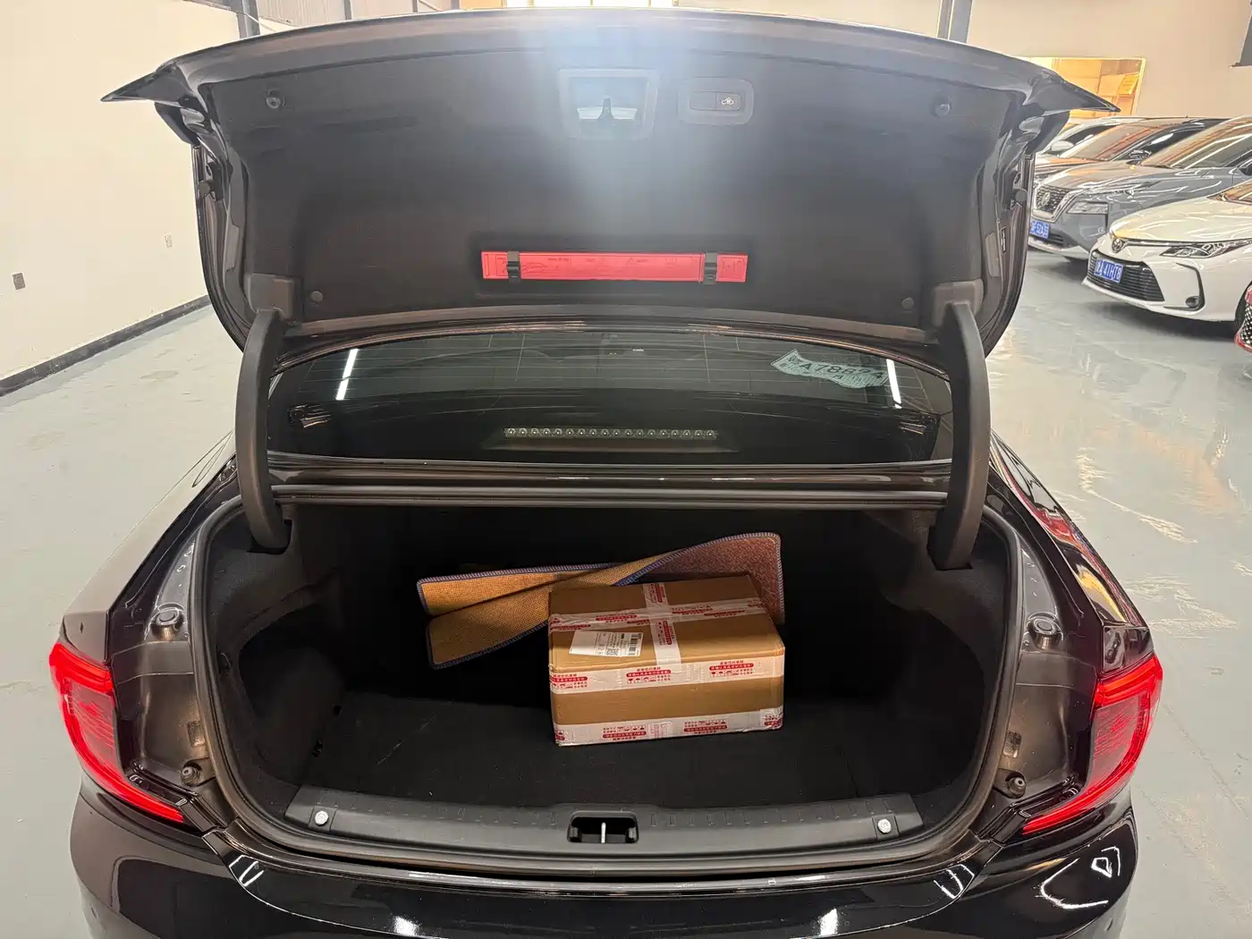 Photo 19 - Volvo S90