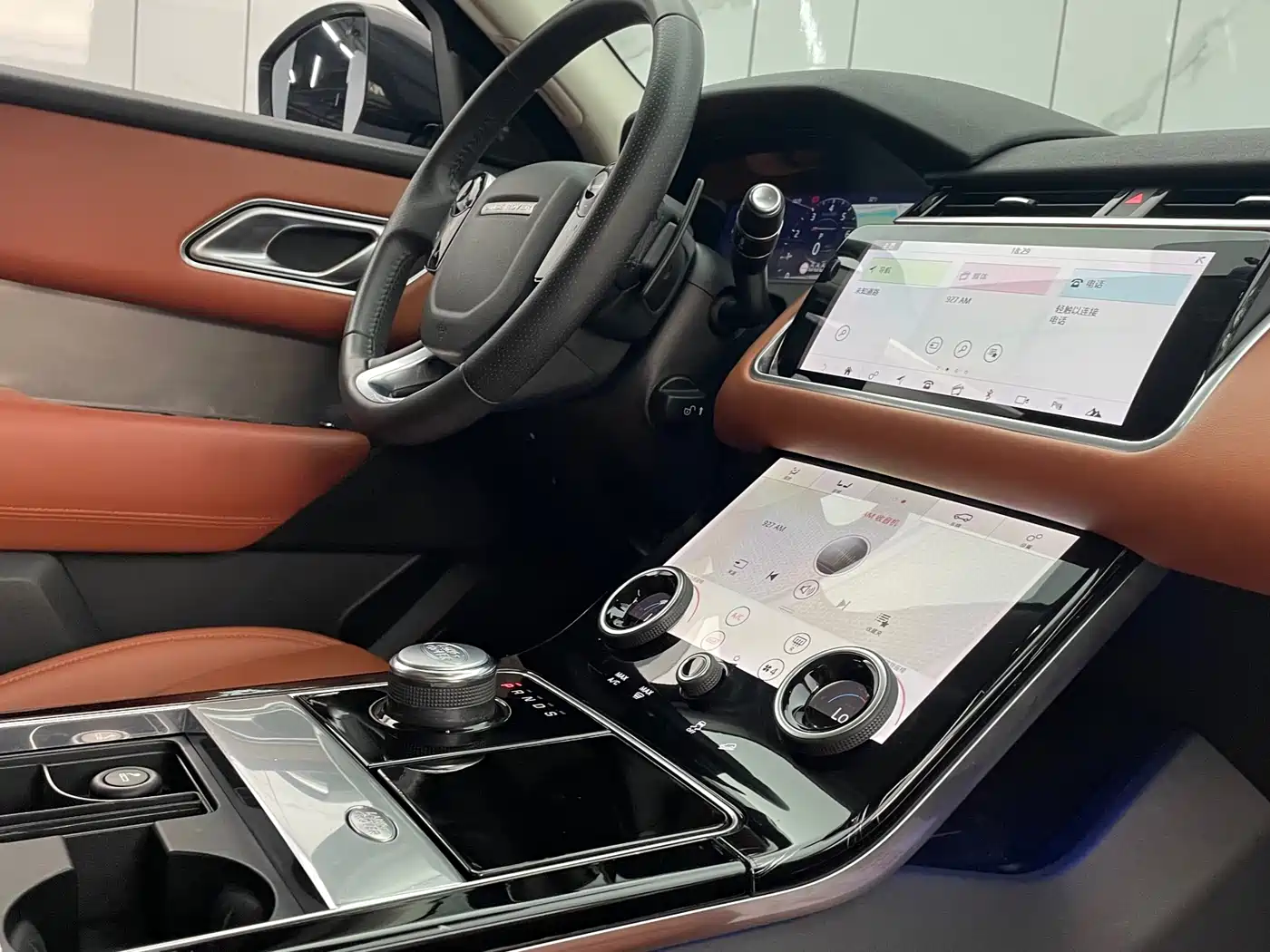 Land Rover Range Rover Velar 2020 P250 фото 23