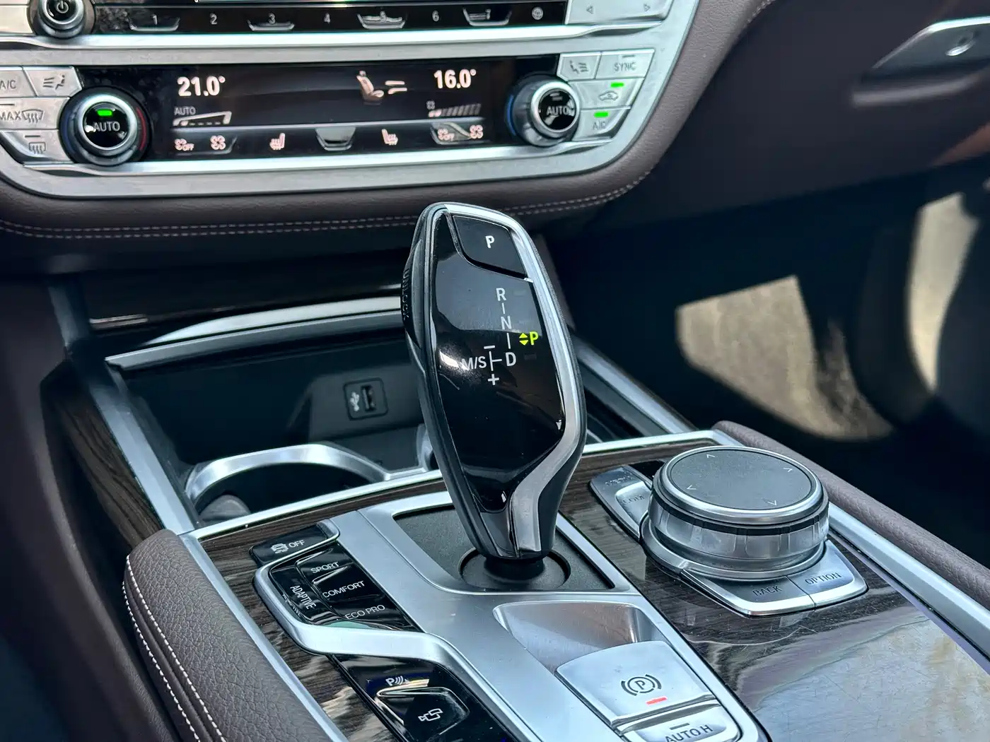 BMW 7 Series 2018 730Li Leading Type Excellence Package фото 14