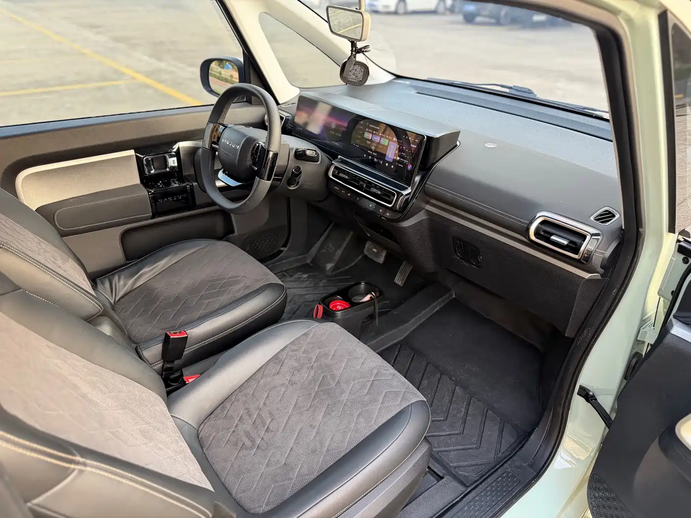 Photo 14 - Baojun KiWi EV