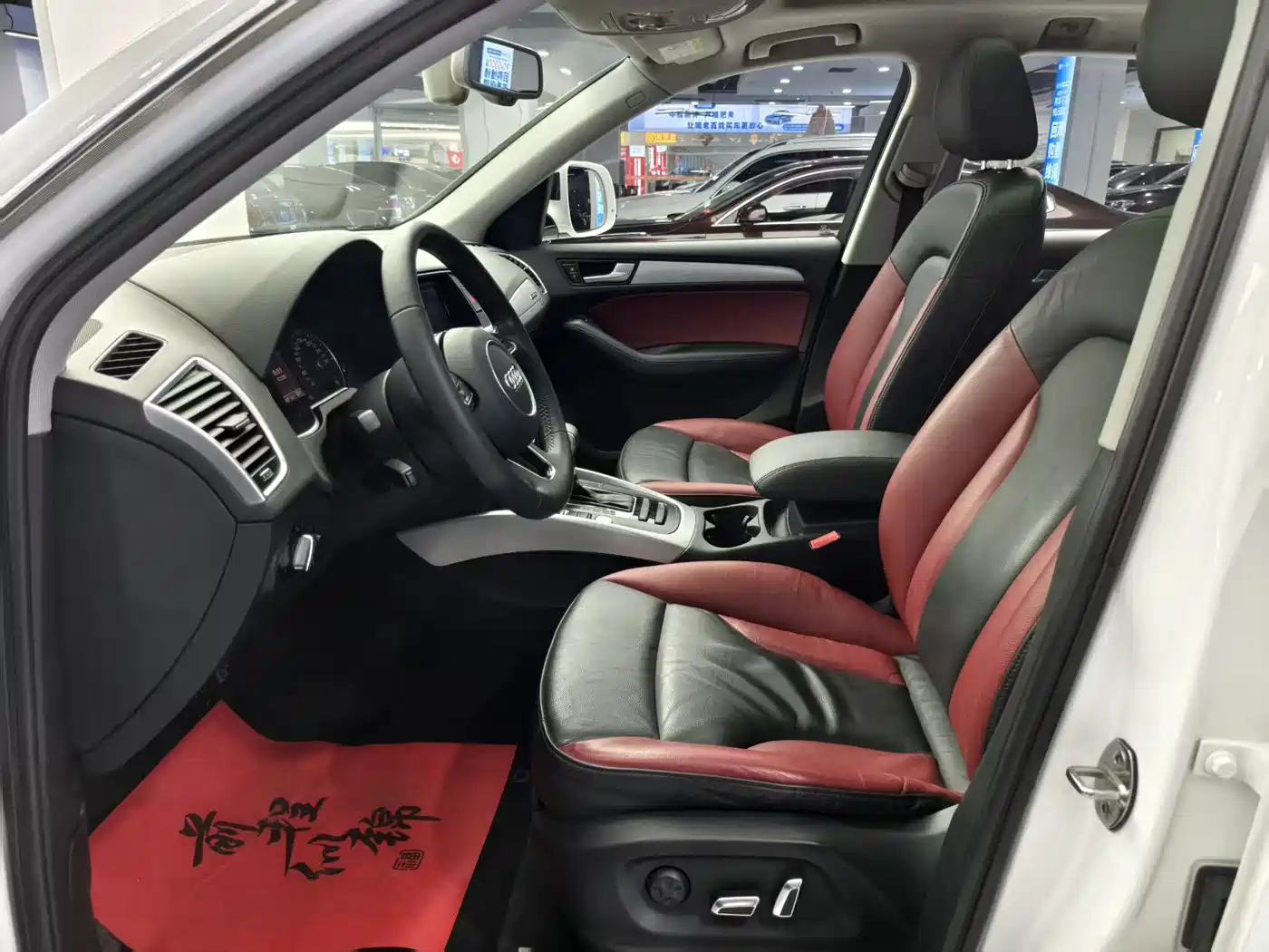 Audi Q5 2017 Plus 40 TFSI Technology фото 6