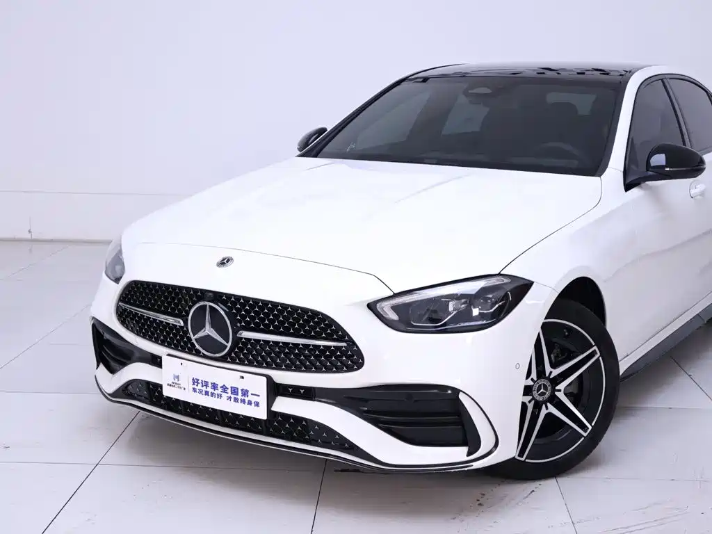 Фото 3 - Mercedes-Benz C-Class