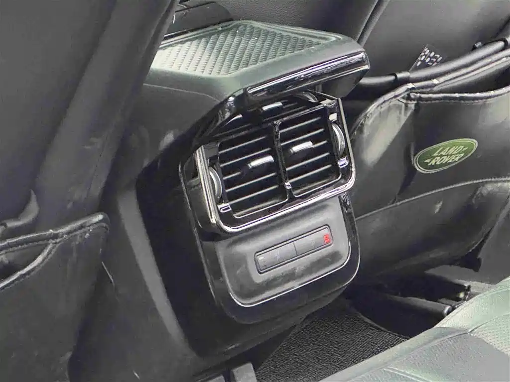 Land Rover Range Rover Evoque 2023 Range Rover Evoque L 249PS Luxury Edition фото 12