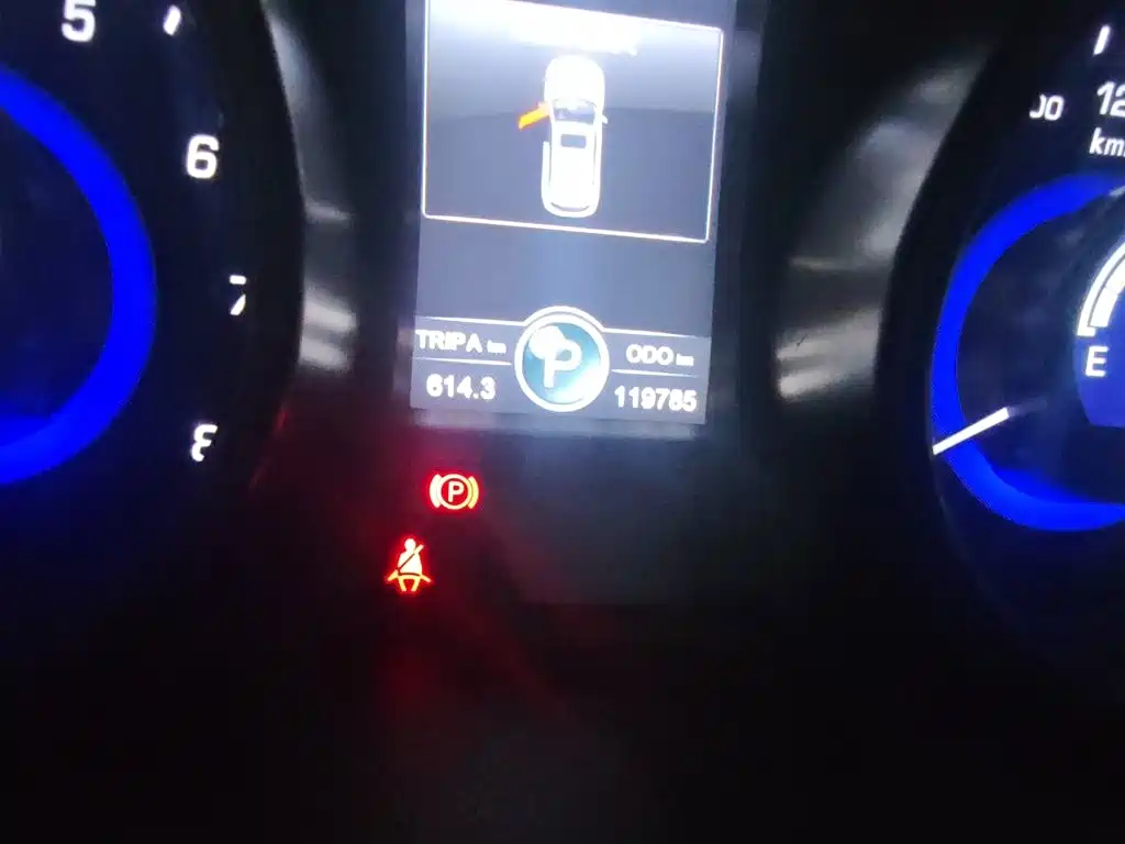 Photo 13 - Changan CS75
