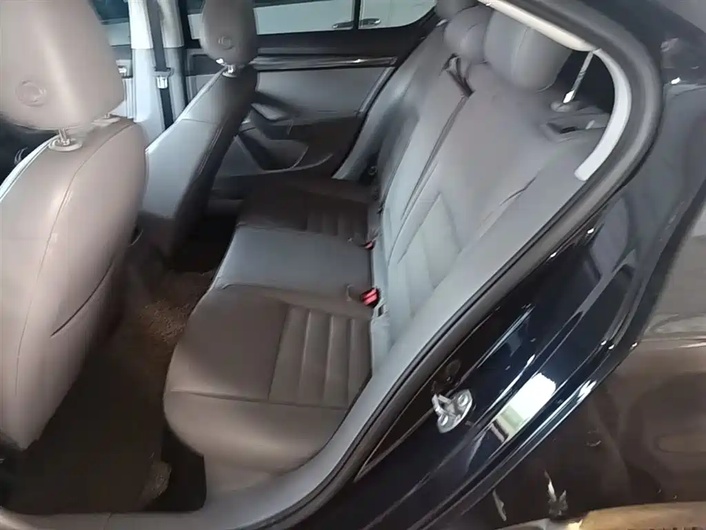 Škoda Octavia 2015 1.6L Automatic逸俊版 фото 17