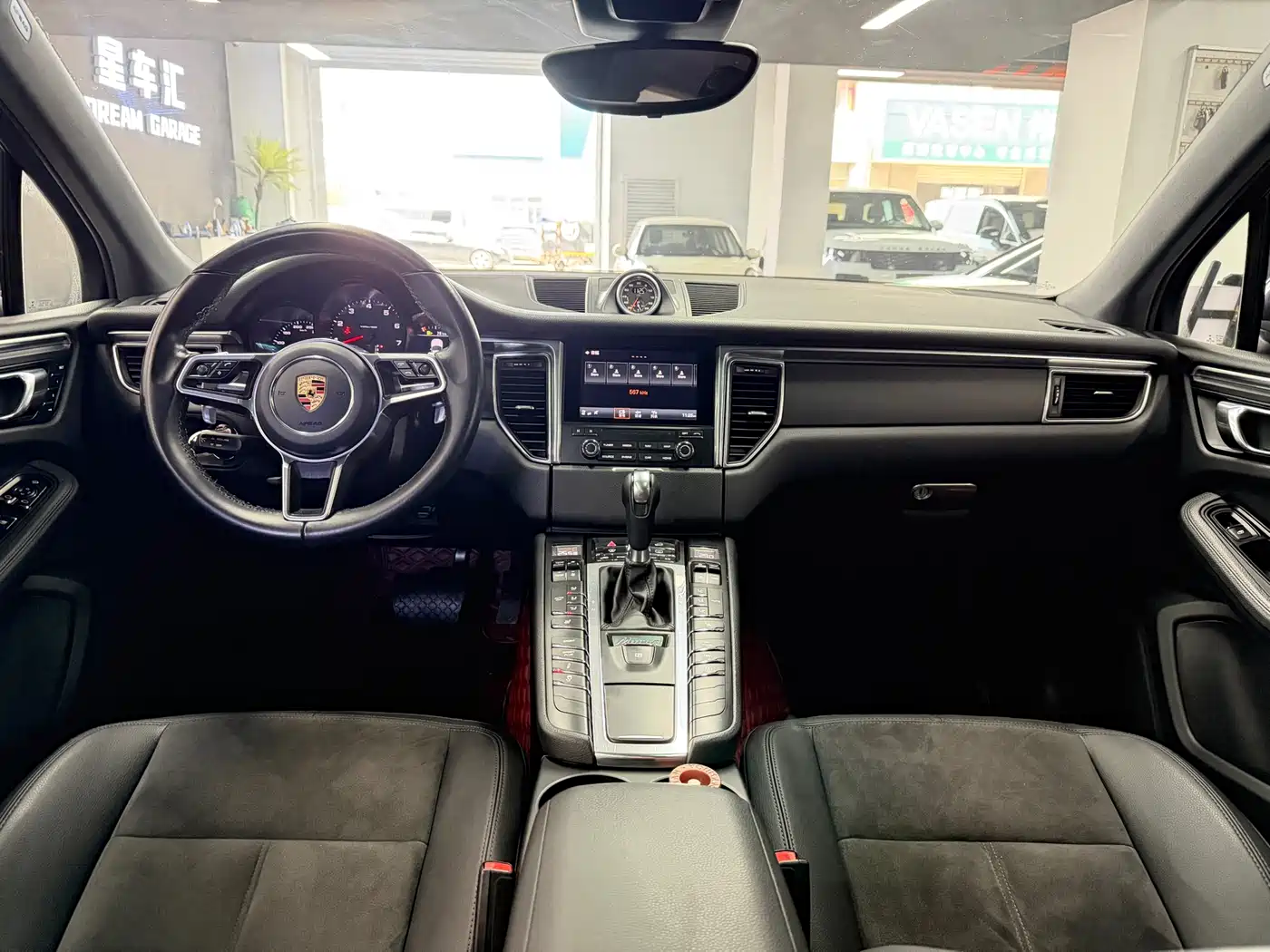 Porsche Macan 2017 Macan 2.0T фото 7