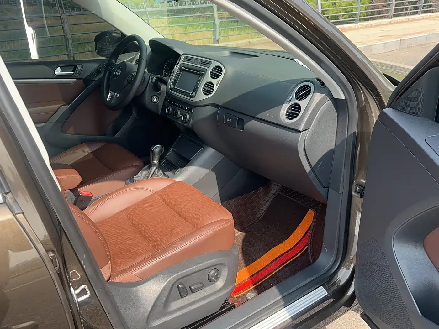 Volkswagen Tiguan 2013 1.8TSI Auto 4WD Luxury фото 24