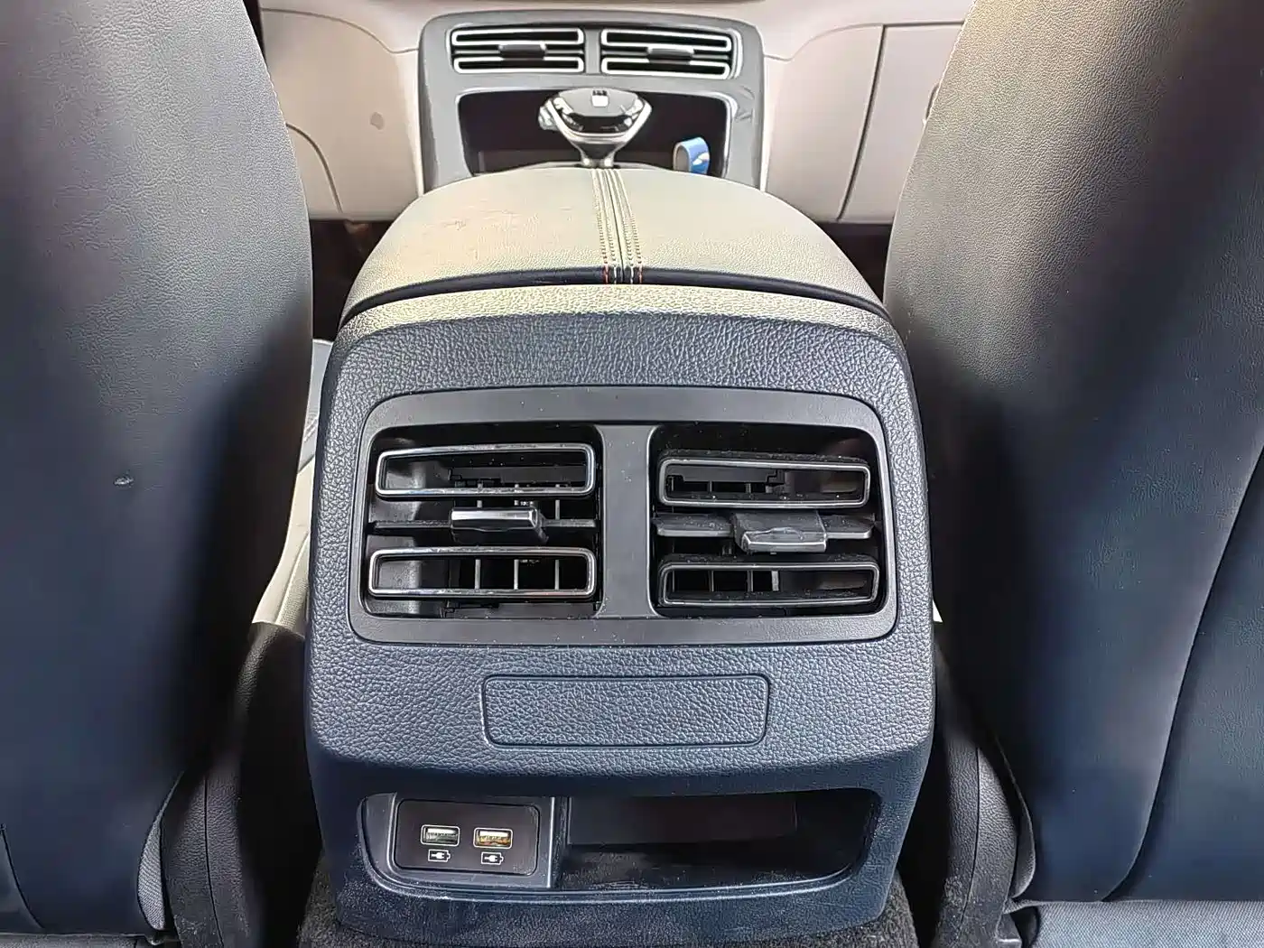 BYD Qin PLUS 2023 Champion Edition DM-i 55KM Leading фото 16