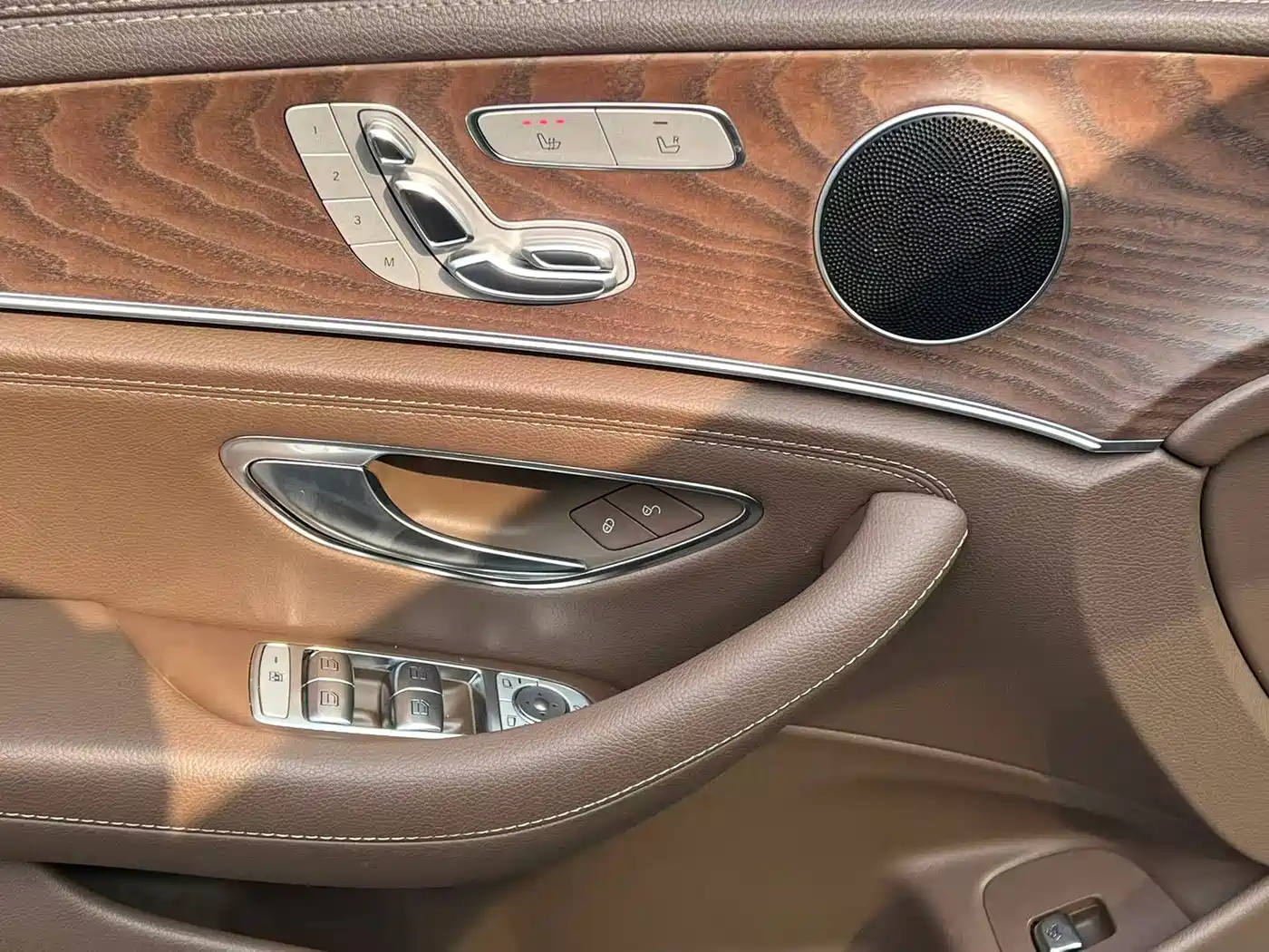 Mercedes-Benz E-Class 2020 E 300 L Fashion фото 12
